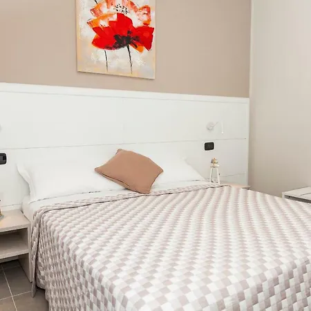 Riviera Hub בית הארחה Cisano sul Neva