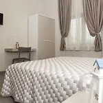 Riviera Hub 4*