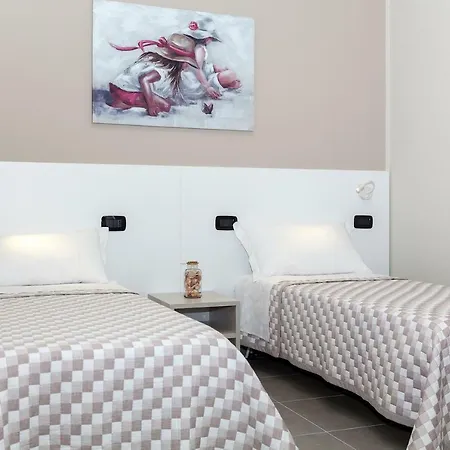 Riviera Hub Pensjonat 3*