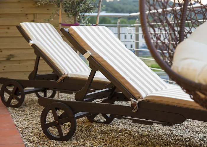 Riviera Hub 招待所 Cisano sul Neva